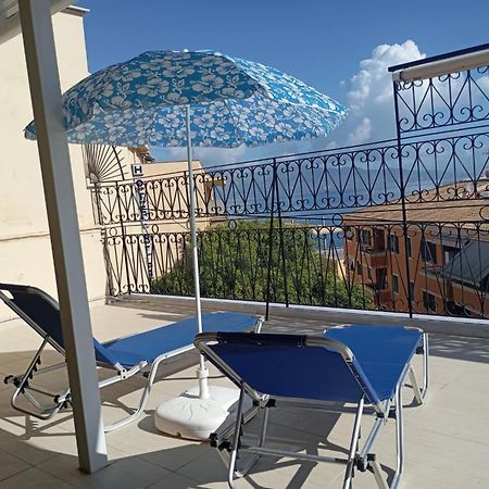 Kiki'S Penthouse Lägenhet Corfu  Exteriör bild