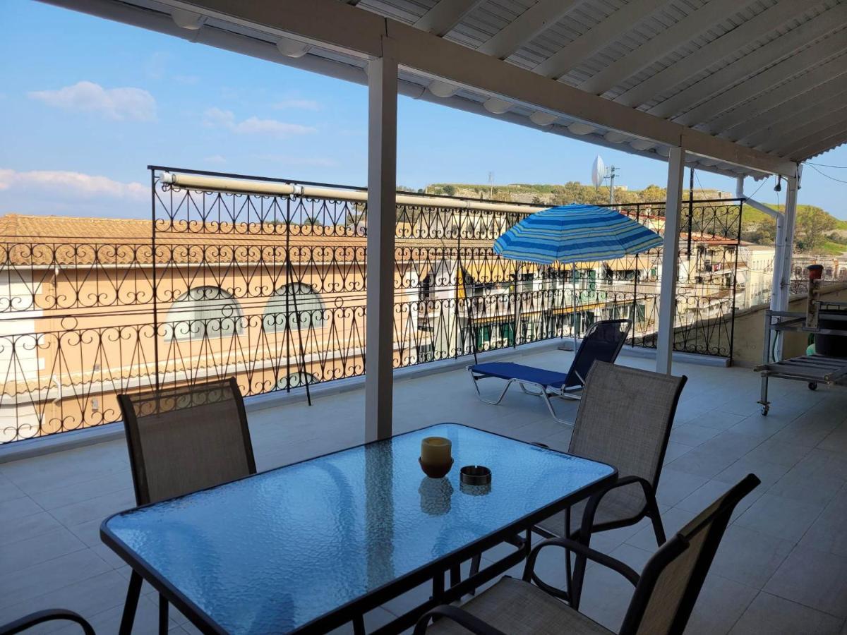 Kiki'S Penthouse Lägenhet Corfu  Exteriör bild