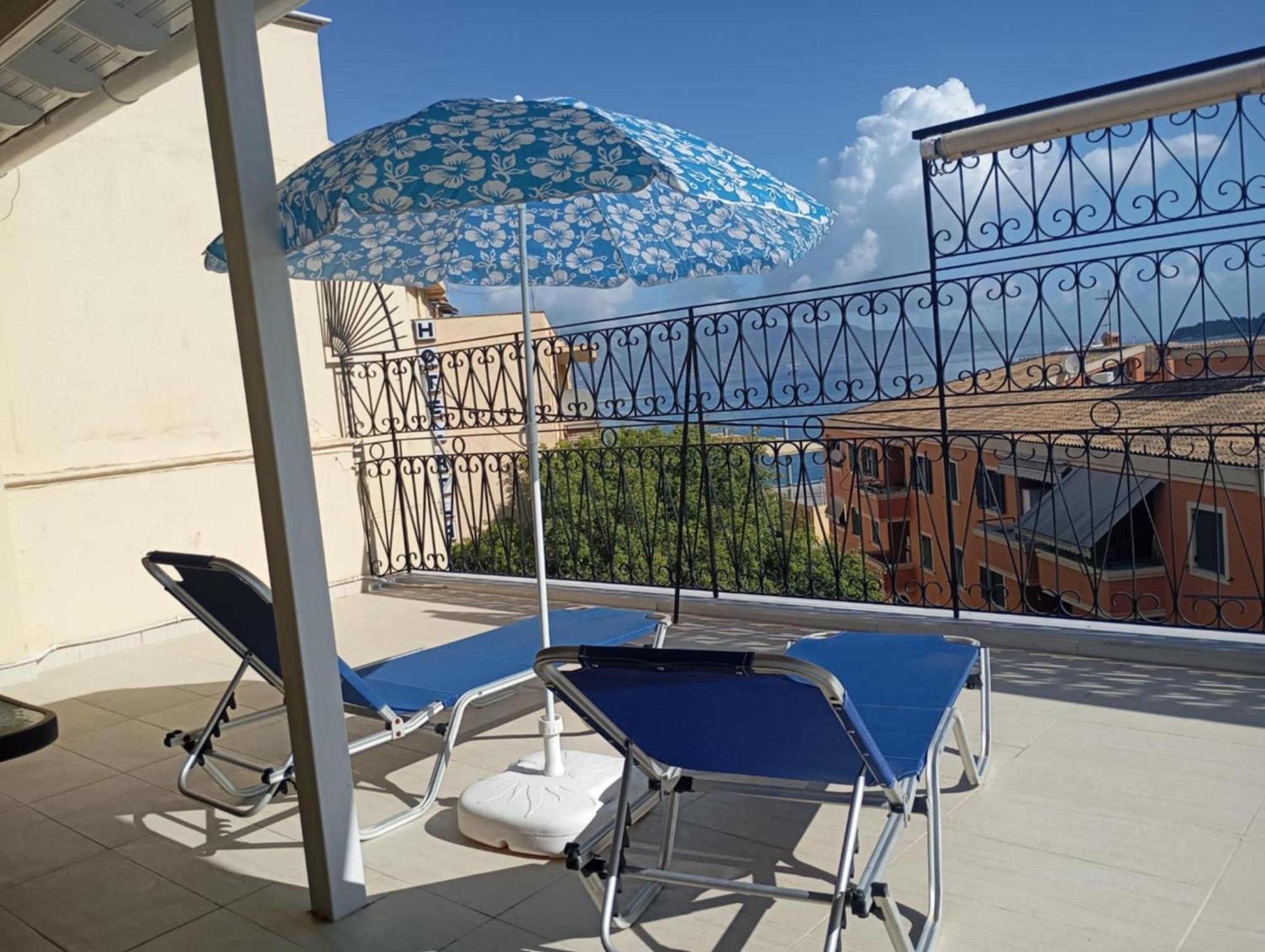 Kiki'S Penthouse Lägenhet Corfu  Exteriör bild