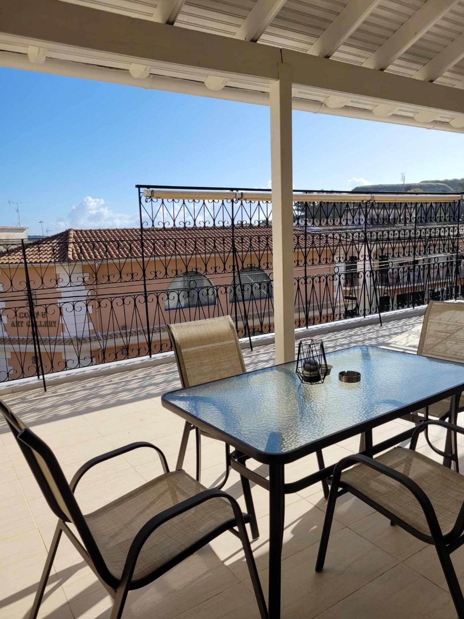 Kiki'S Penthouse Lägenhet Corfu  Exteriör bild